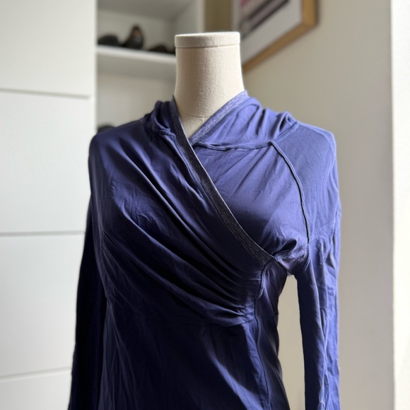 NWOT Lululemon Run For Your Life Cross Train Pullover Purple Hoodie Size 8 - Picture 9 of 11